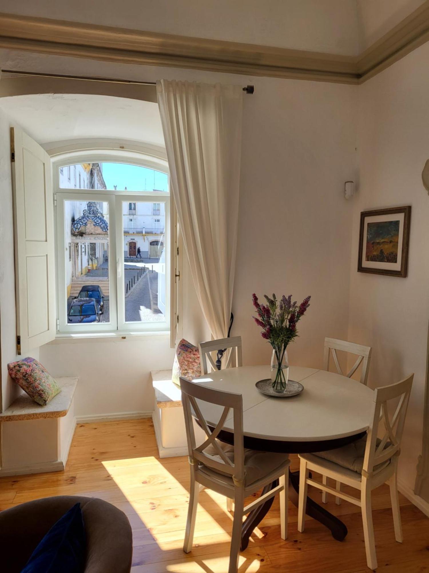 Casa Do Povo Apartment เอลวัช ภายนอก รูปภาพ